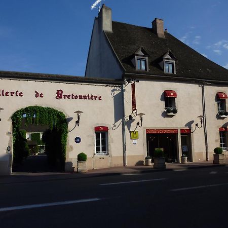 Hostellerie De Bretonniere - Groupe Logis Hotels Beaune  Bagian luar foto