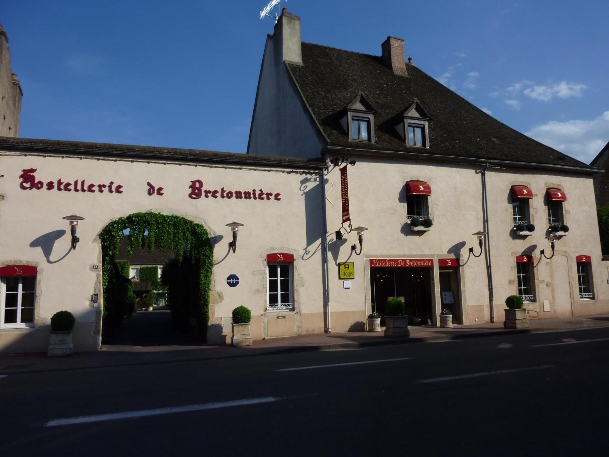 Hostellerie De Bretonniere - Groupe Logis Hotels Beaune  Bagian luar foto